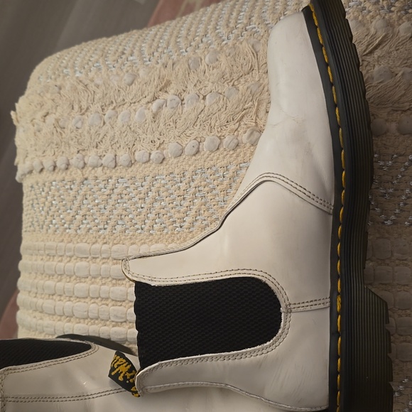 Dr Martens Yellow Stitch Leather Chelsea White Boot US 7 - Picture 4 of 11